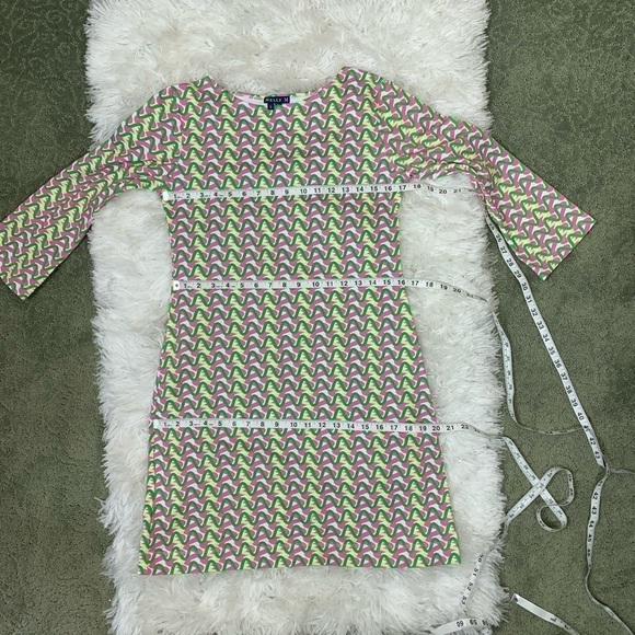 Melly M Small 3/4 Abstract Design Dress - Picture 8 of 12